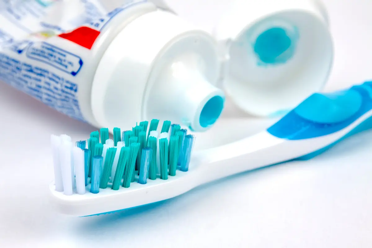 How to Choose the Right Toothbrush and Toothpaste (Backed by Dentists)